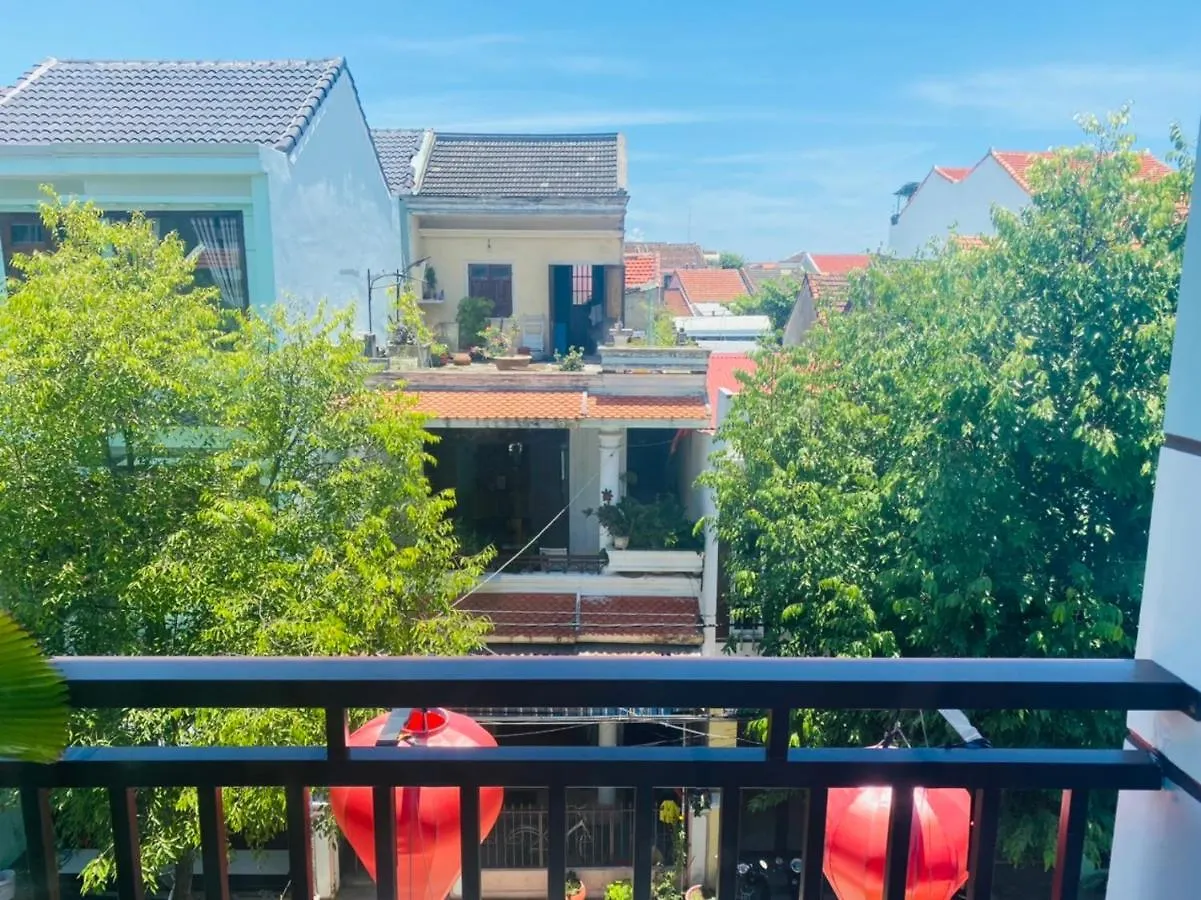 Red Lotus Homestay & Spa ホイアン